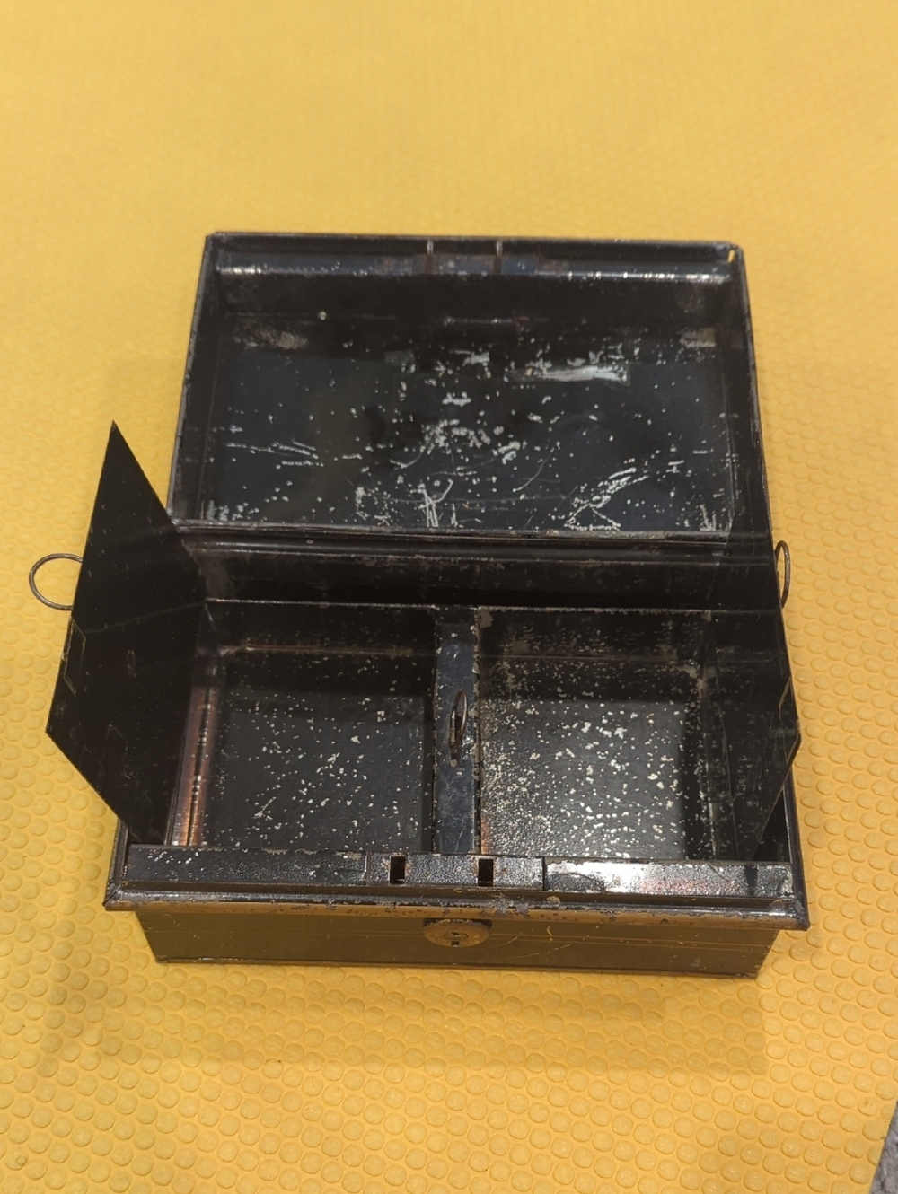 1930's Cash Box - Picture 7 of 11